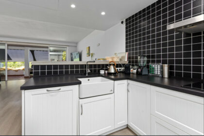 f60e8b44a35f4f967f3a67f4442c8744 - 6