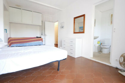 f6ad49372a7d7a4ab1966807a1aeefc0 - 9