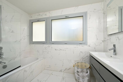 f8556c18e667f82d8141d37ac4b9c2ce - 12