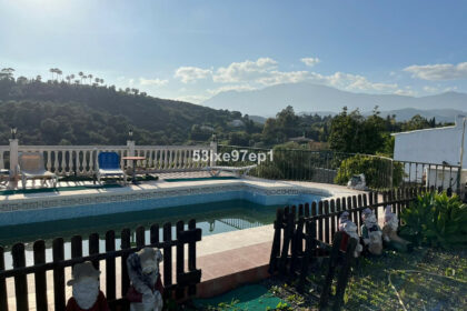 f8bcbd36faa5eeba1057a1cef520ab1a - 3