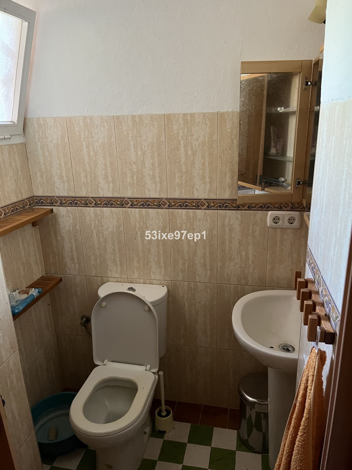 f8bcbd36faa5eeba1057a1cef520ab1a - 7