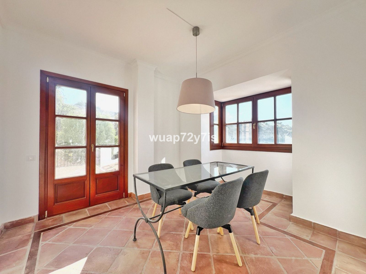 f9a2e9f01e37e08262a9936f8b35f5a8 - 13