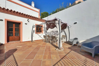 f9a2e9f01e37e08262a9936f8b35f5a8 - 16