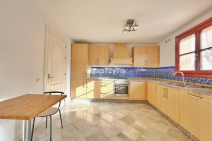 f9a2e9f01e37e08262a9936f8b35f5a8 - 17