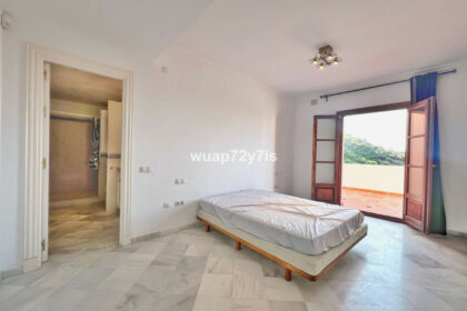 f9a2e9f01e37e08262a9936f8b35f5a8 - 23