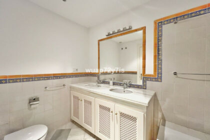 f9a2e9f01e37e08262a9936f8b35f5a8 - 24