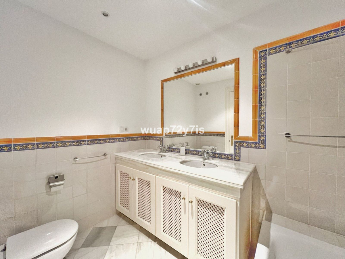 f9a2e9f01e37e08262a9936f8b35f5a8 - 24