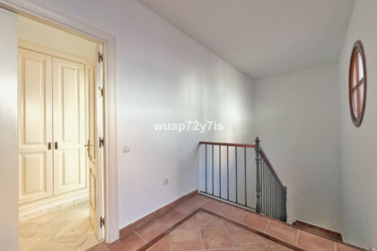 f9a2e9f01e37e08262a9936f8b35f5a8 - 3