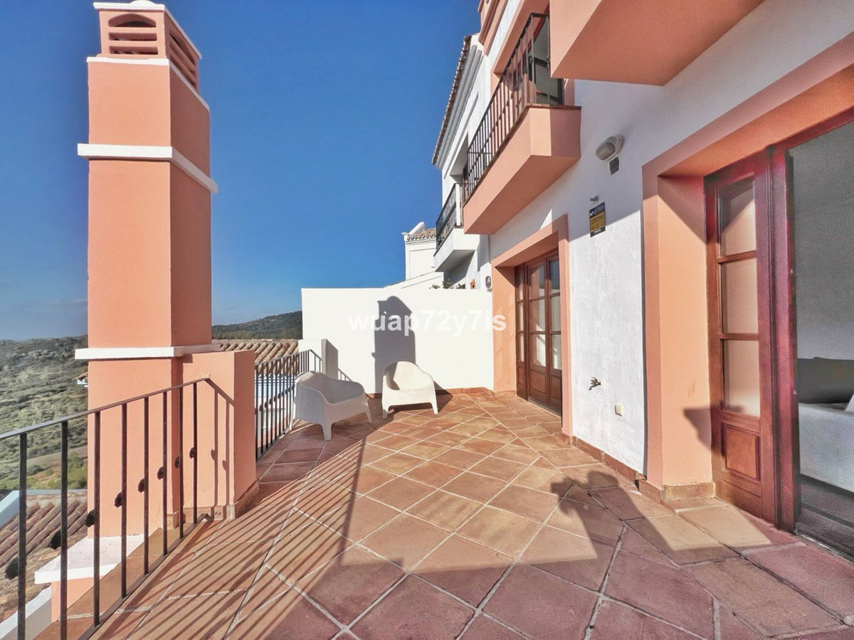 f9a2e9f01e37e08262a9936f8b35f5a8 - 30