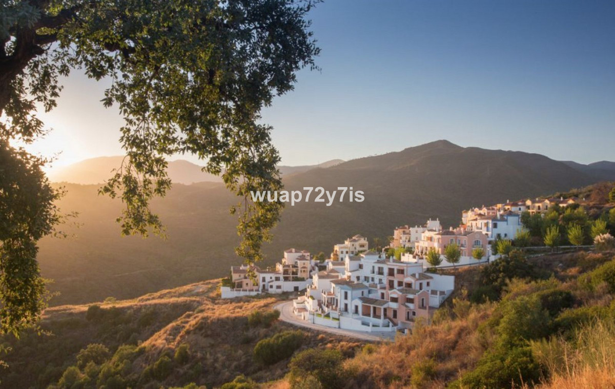 f9a2e9f01e37e08262a9936f8b35f5a8 - 35