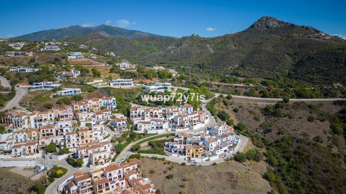 f9a2e9f01e37e08262a9936f8b35f5a8 - 36