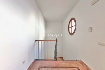 f9a2e9f01e37e08262a9936f8b35f5a8 - 4