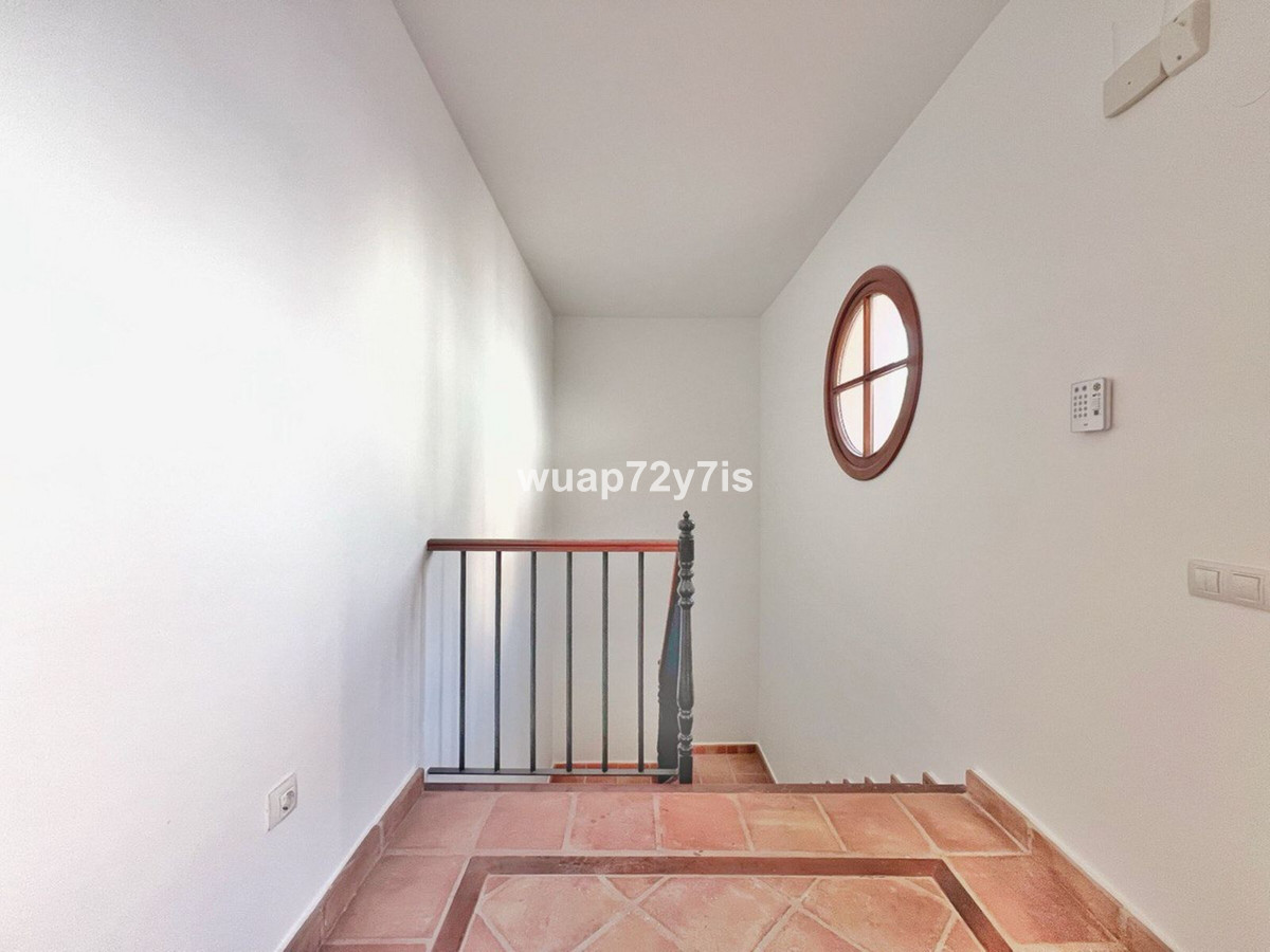 f9a2e9f01e37e08262a9936f8b35f5a8 - 4