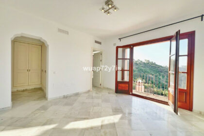 f9a2e9f01e37e08262a9936f8b35f5a8 - 6