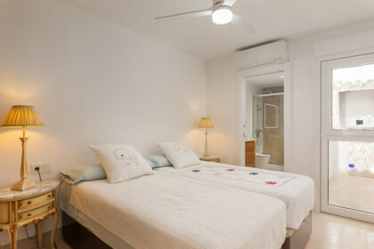 fab012880f400db3f911dbd4e7824ba0 - 11