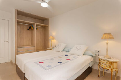 fab012880f400db3f911dbd4e7824ba0 - 12