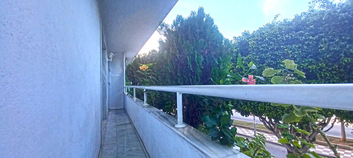 fd15cbd599a390bf179c1bb9be285634 - 25