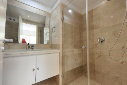 fff576383fb356bc14502c20f1b273c4 - 13