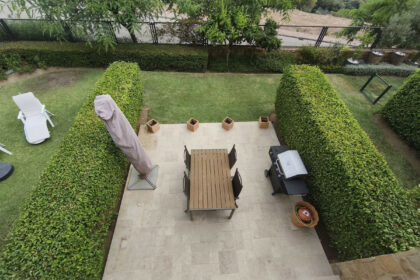 fff576383fb356bc14502c20f1b273c4 - 19