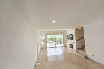 fff576383fb356bc14502c20f1b273c4 - 8