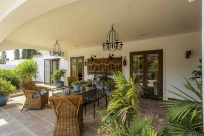 001174d970c318c69de10d50243906be - 1