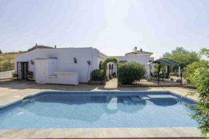 001174d970c318c69de10d50243906be - 11