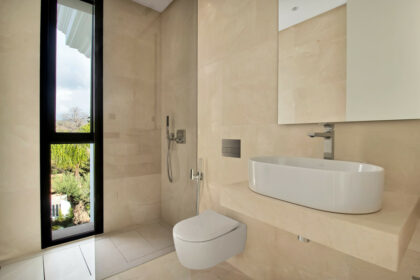 00fbf62dfe267c06792925339db8dfaf - 23