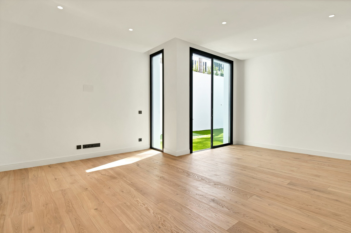 00fbf62dfe267c06792925339db8dfaf - 26