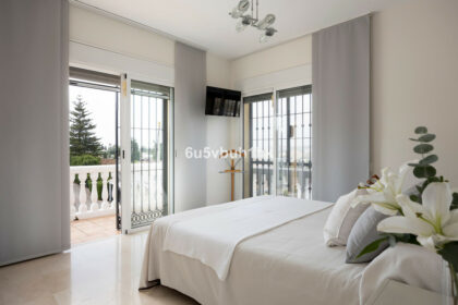 00fc460d5bf5501311847ccbcf6fd9e5 - 12