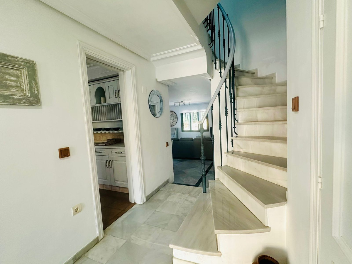 0108cd970c9900821f0c20aea592c1e3 - 11