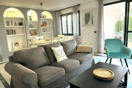 0108cd970c9900821f0c20aea592c1e3 - 12