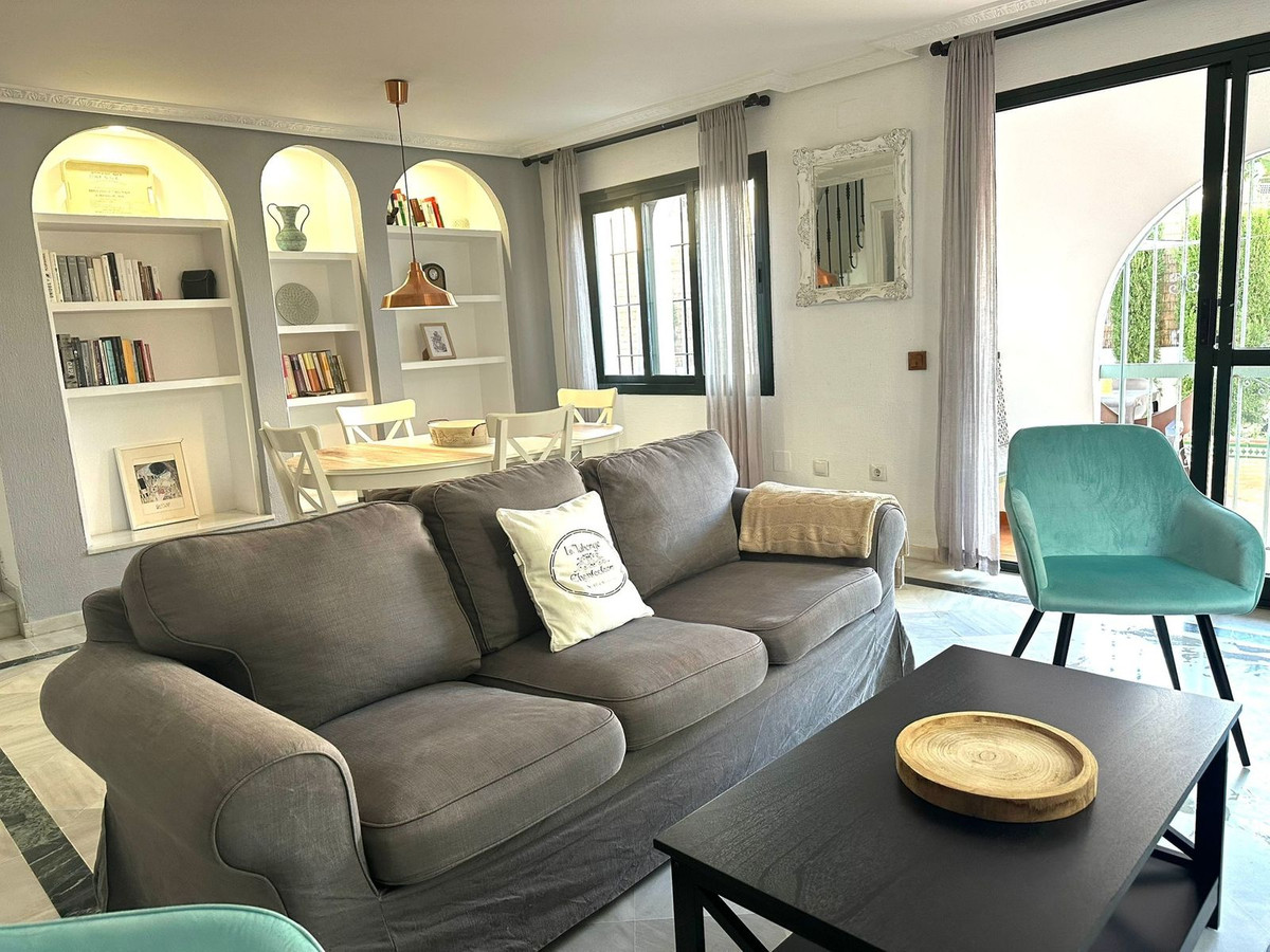 0108cd970c9900821f0c20aea592c1e3 - 12