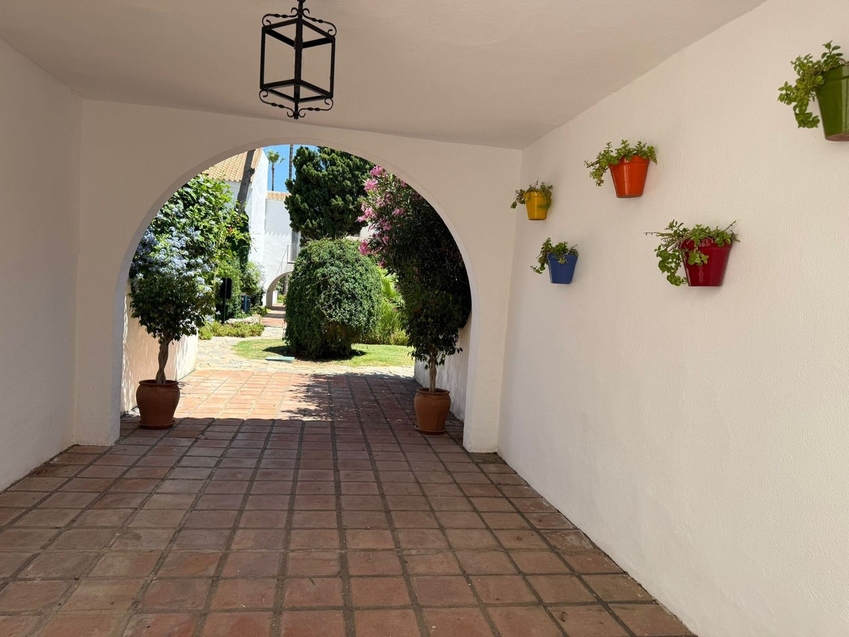 0108cd970c9900821f0c20aea592c1e3 - 37