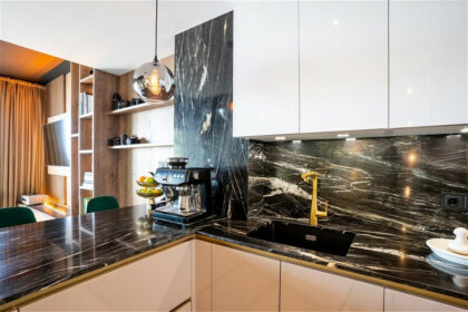 01549613a7ba5990c8e8b6615a0f4c9c - 13