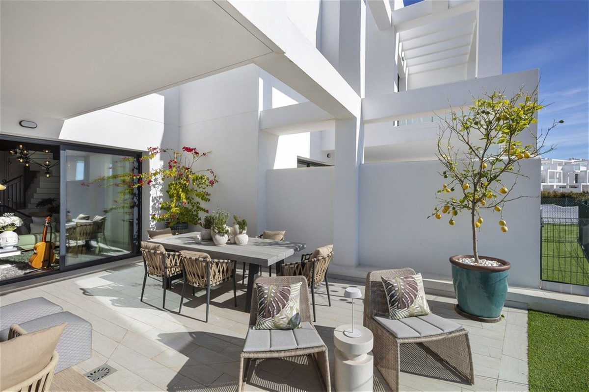 01549613a7ba5990c8e8b6615a0f4c9c - 15