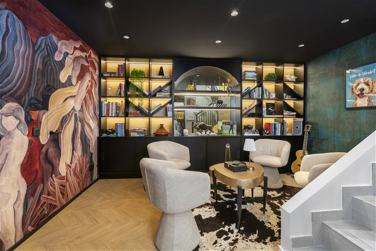 01549613a7ba5990c8e8b6615a0f4c9c - 44