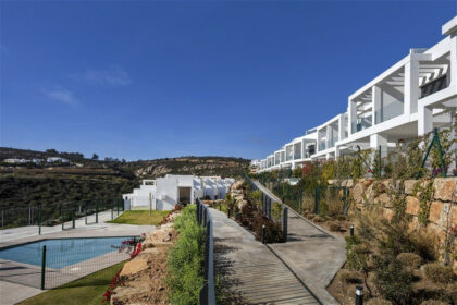 01549613a7ba5990c8e8b6615a0f4c9c - 49