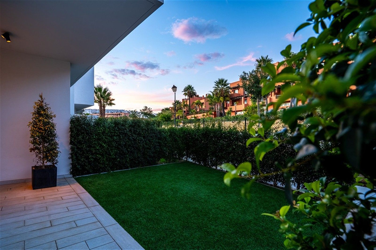 01549613a7ba5990c8e8b6615a0f4c9c - 56