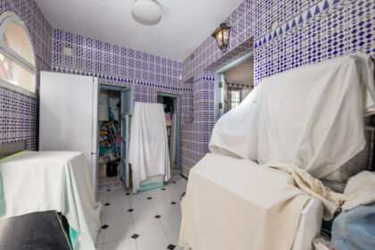 015c0431ddbbcd454668cd9c84e7c2ea - 15