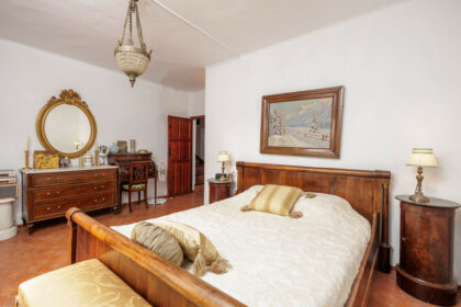 015c0431ddbbcd454668cd9c84e7c2ea - 21