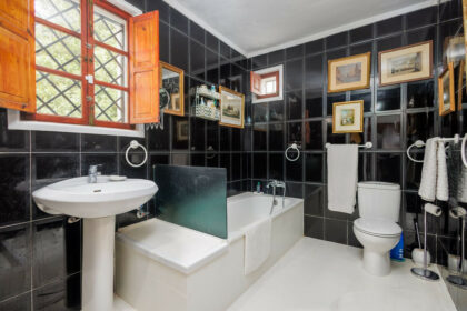 015c0431ddbbcd454668cd9c84e7c2ea - 26