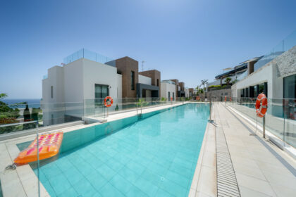 018d72c22077f01bb69074a03b52ae0a - 53