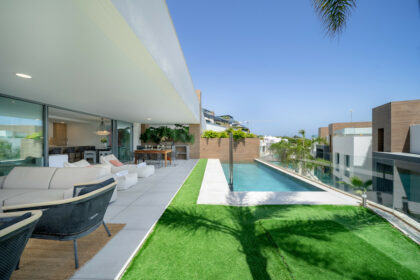 018d72c22077f01bb69074a03b52ae0a - 9