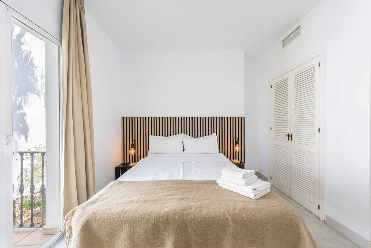 01e313546cdd5b287c2d53e2eec7fa45 - 10