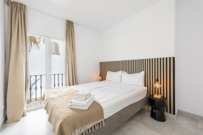 01e313546cdd5b287c2d53e2eec7fa45 - 12