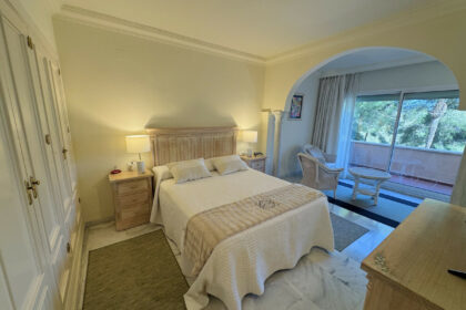 021b0bee03b13602b333d8455cb3cf8a - 11