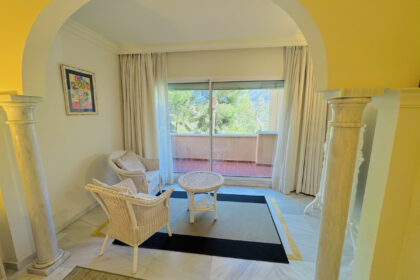 021b0bee03b13602b333d8455cb3cf8a - 6