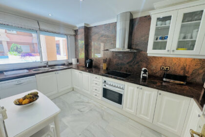 021b0bee03b13602b333d8455cb3cf8a - 7