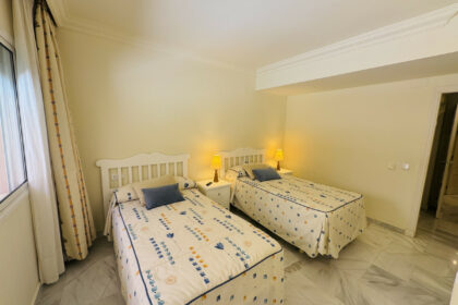 021b0bee03b13602b333d8455cb3cf8a - 8