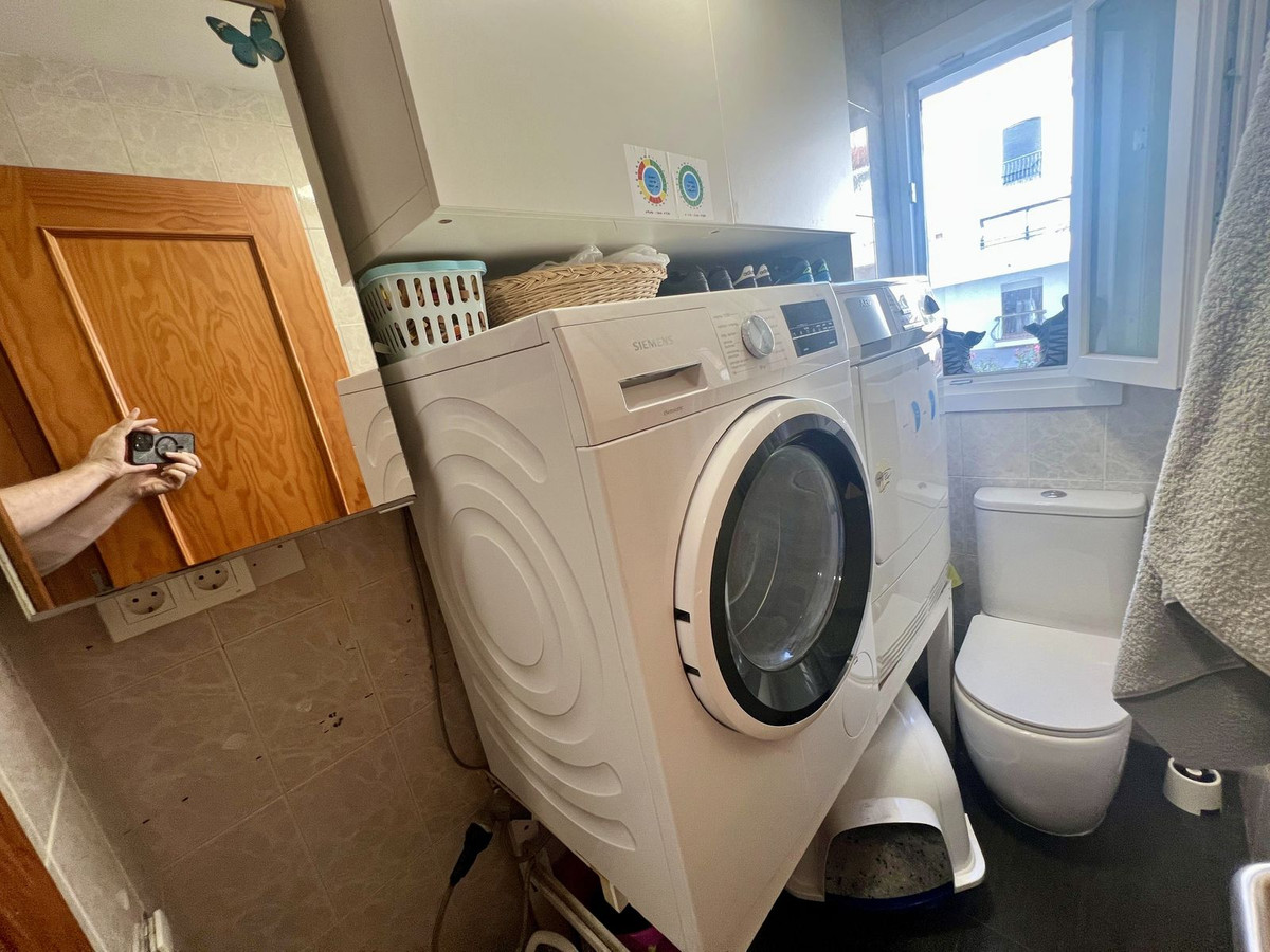 021ebb228d5c8ae8ac9ba8e0f172a166 - 10